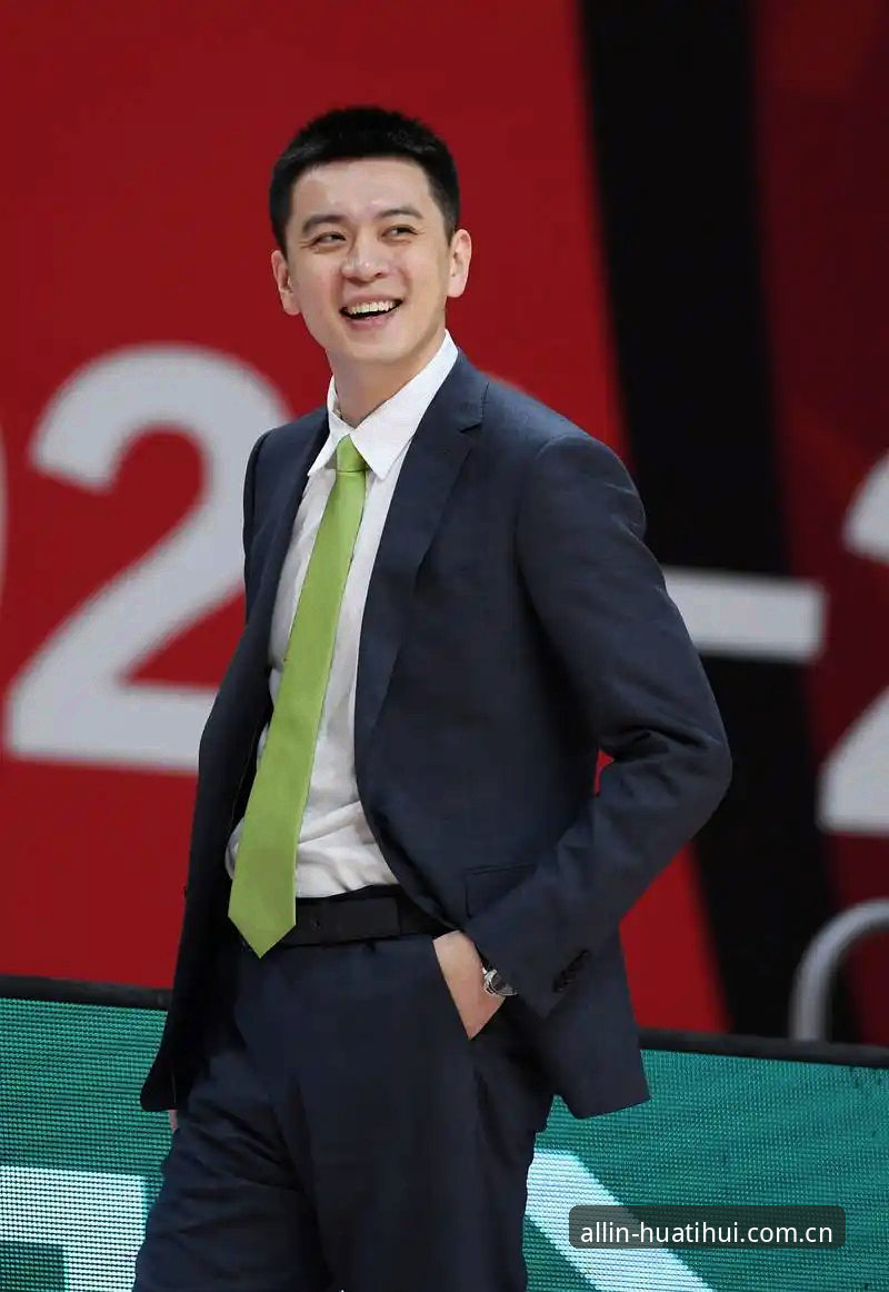 从杨鸣说C罗压力大看顶级前锋数据对比——华体会官方中文站新手场景分析教程